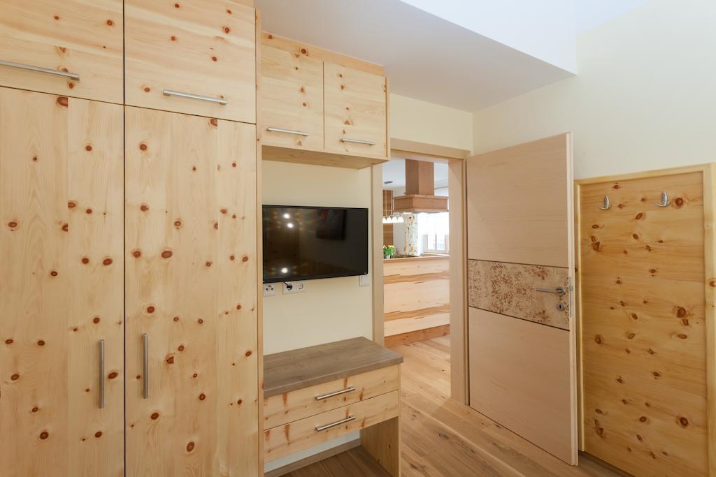 Gut Mitterlehen Apartment Elsbethen Ruang foto